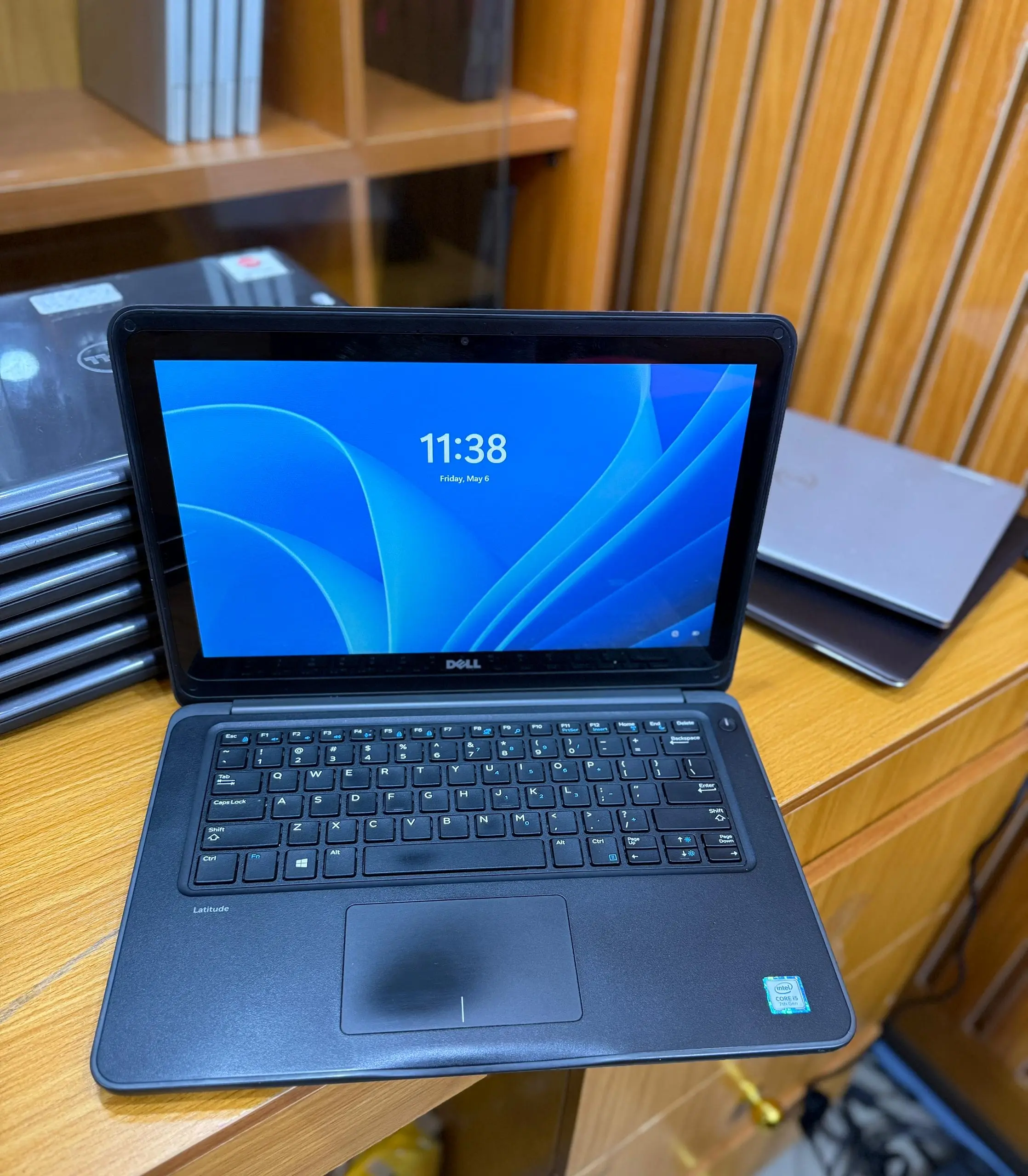 Dell Latitude 3380